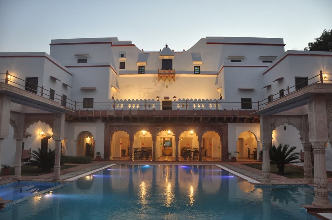 experience history and luxury: hotels near bharatpur bird sanctuary to stay