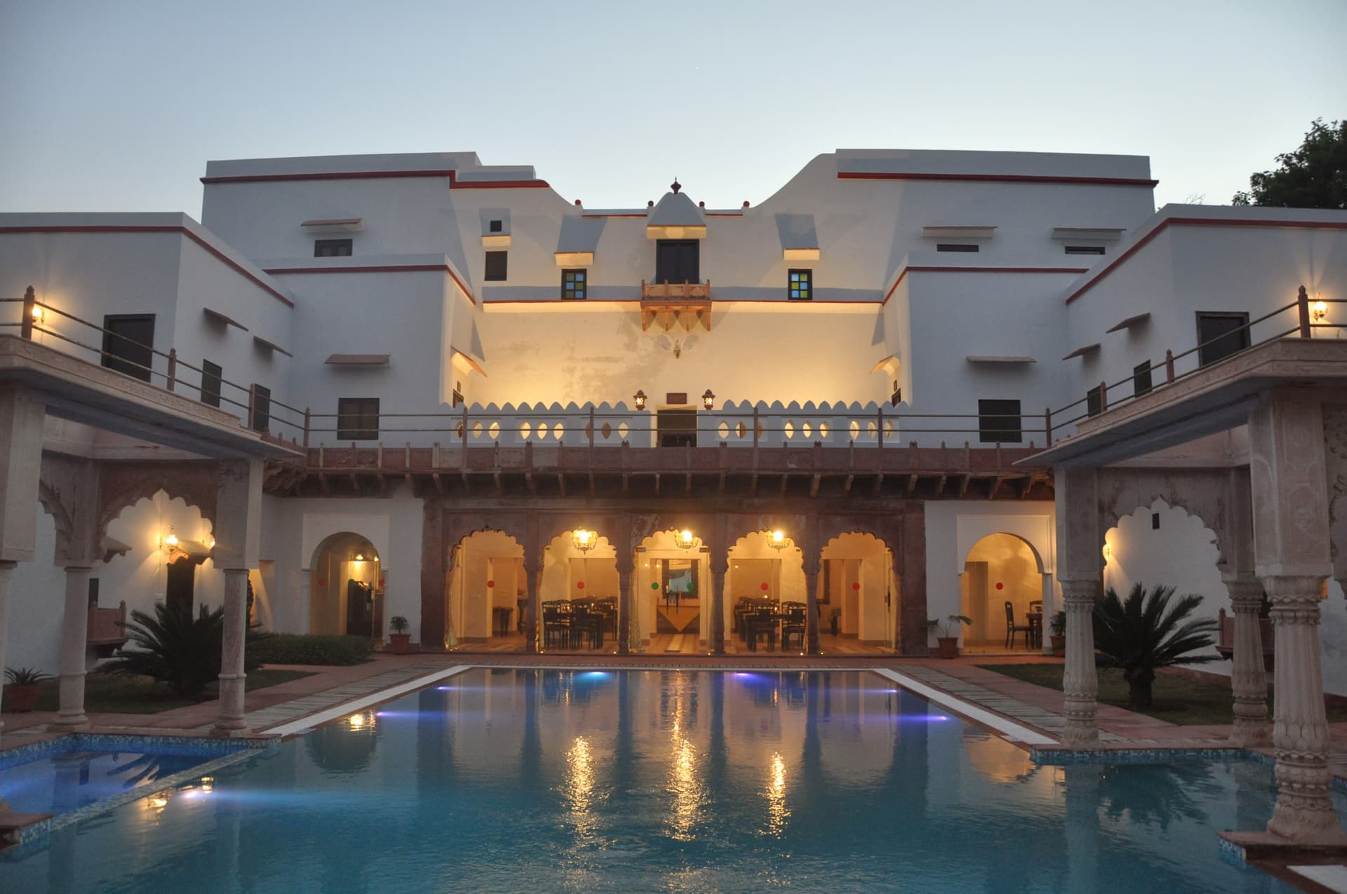 experience history and luxury: hotels near bharatpur bird sanctuary to stay